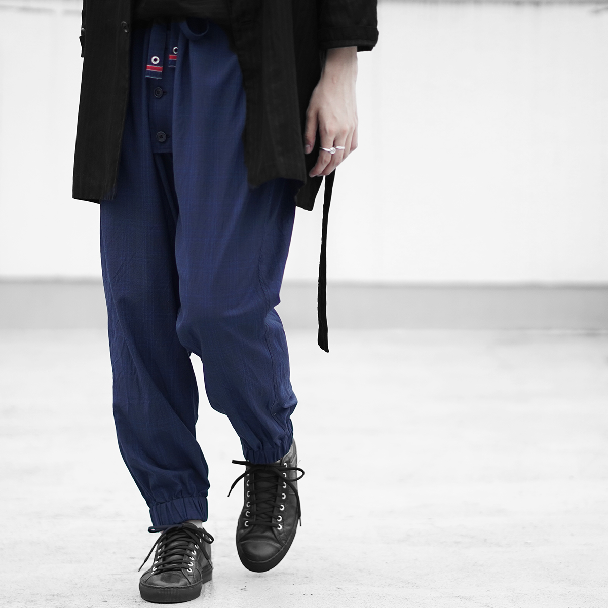 お気に入りの GEOFFREY B. SMALL Cropped chino trousers imgs.ca