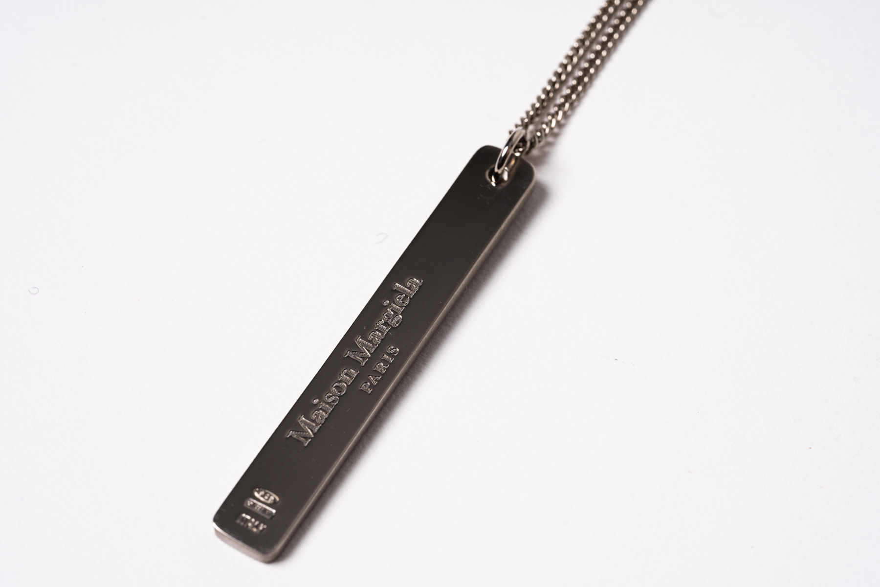 Maison Margiela Silver Tag Necklace & Key Motif Holder | HUES 福岡セレクトショップ