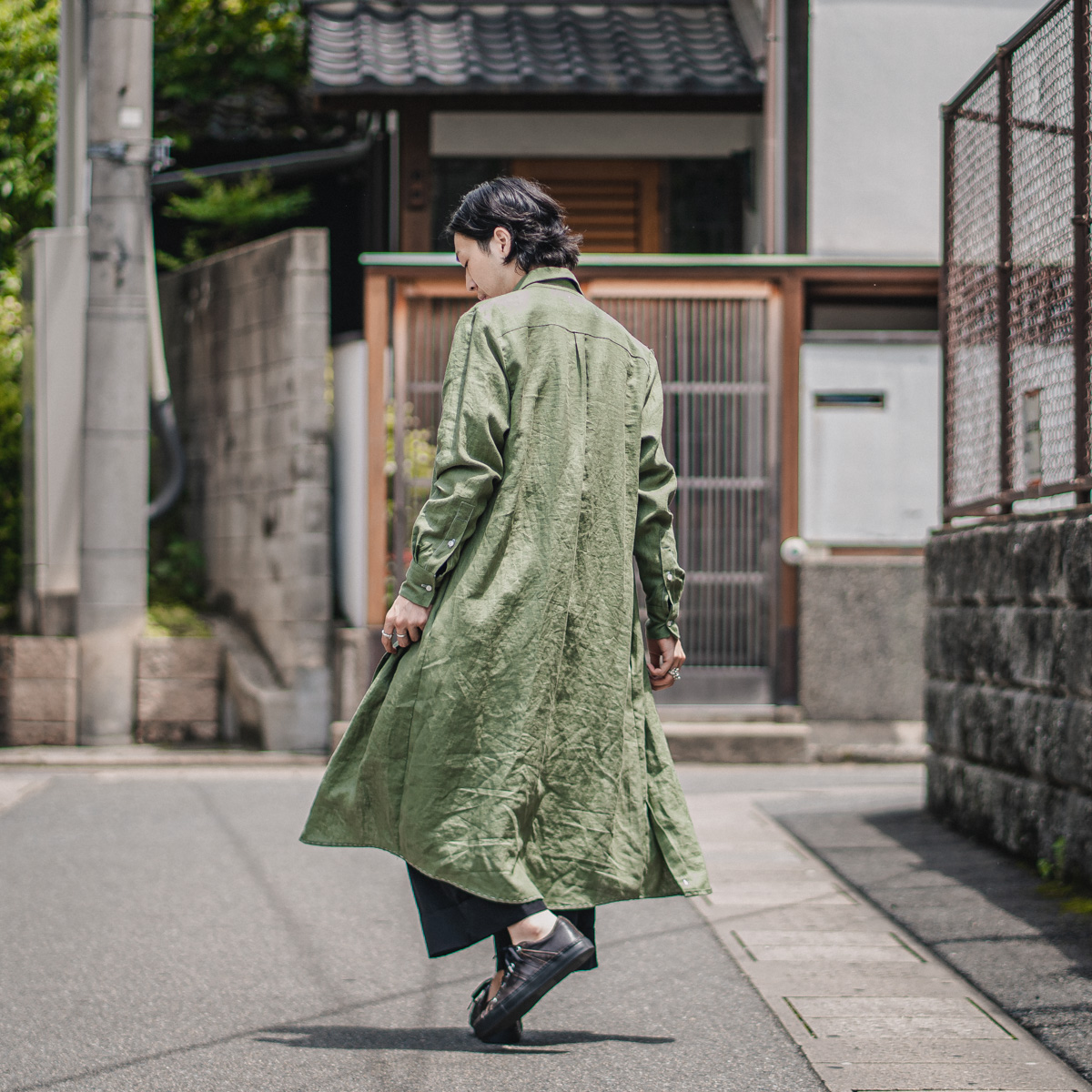 マリア・トゥーリのリネンシャツ | HUES 福岡セレクトショップ