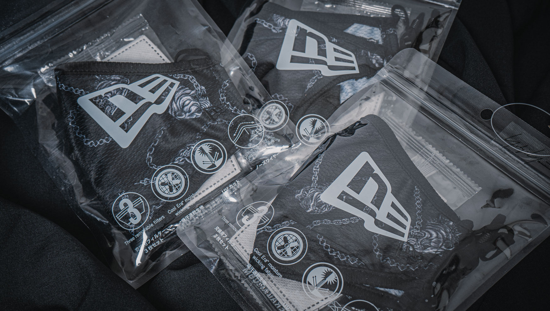 YOHJI YAMAMOTO × NEW ERA FACE MASK