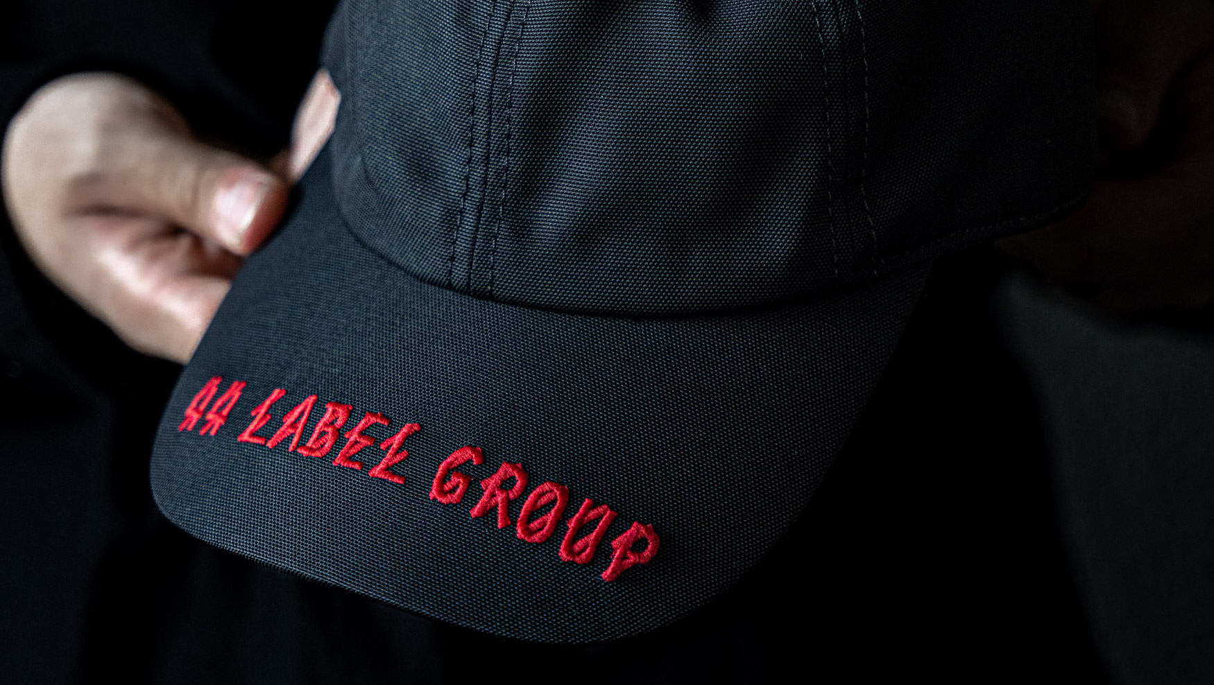 44 LABEL GROUP HAT