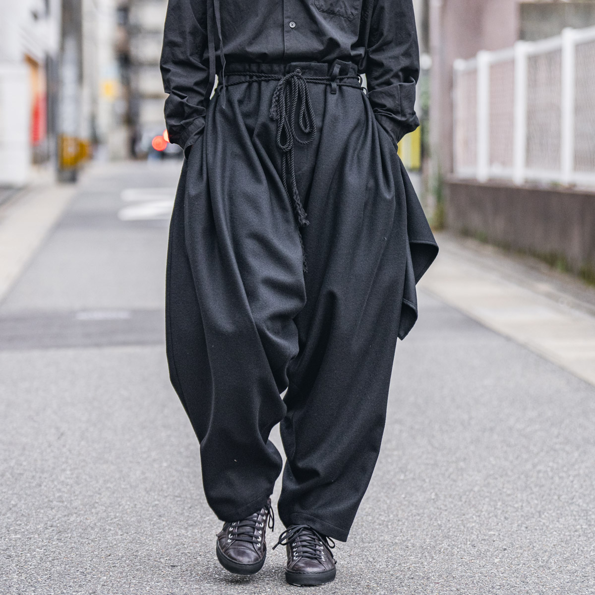 YOHJI YAMAMOTO 23AW LAYERED DRAPED PANTS | HUES 福岡セレクトショップ